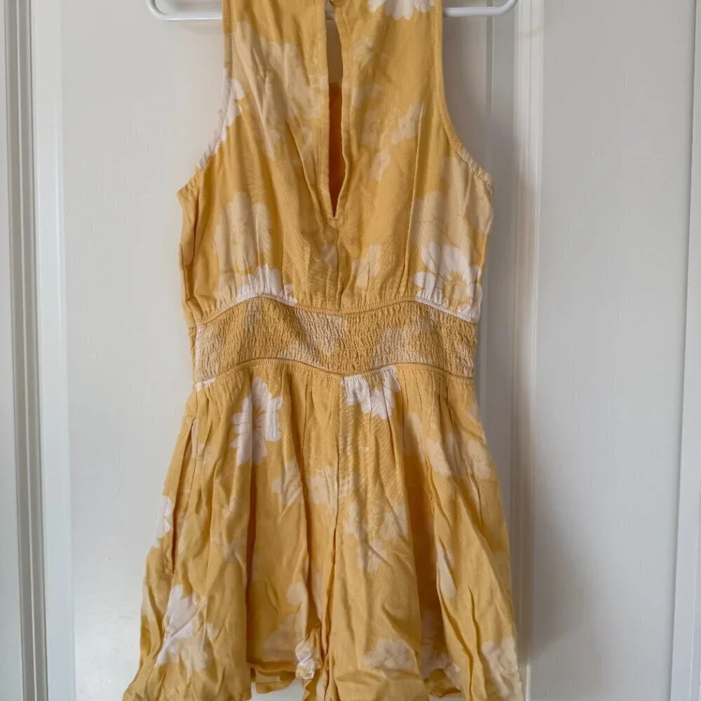 Abercrombie Kids Yellow Floral Cutout Romper - Size 7/8 - Picture 3 of 5